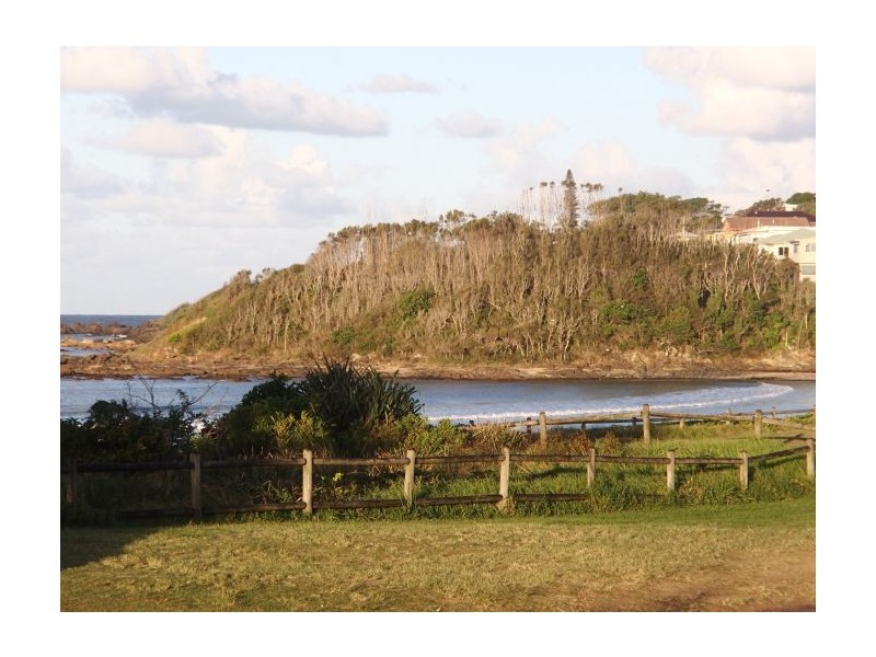 1/4 Hofmeier Close, Woolgoolga NSW 2456
