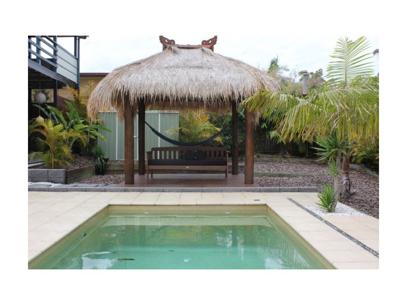 6 Arrawarra Road, Arrawarra Headland NSW 2456