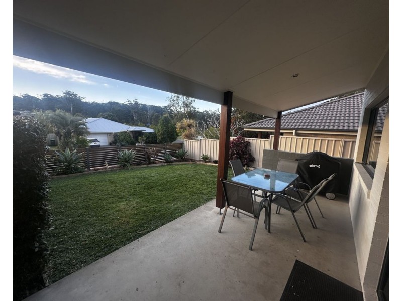 3 Admiralty Drive, Safety Beach NSW 2456