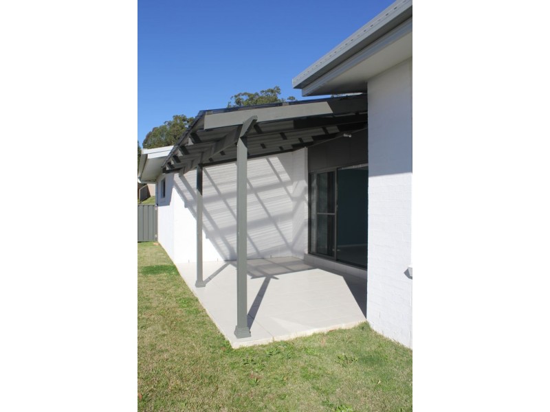 24 Admiralty Drive, Safety Beach NSW 2456
