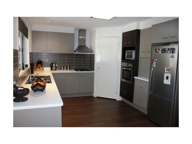 16 Admiralty Drive, Safety Beach NSW 2456