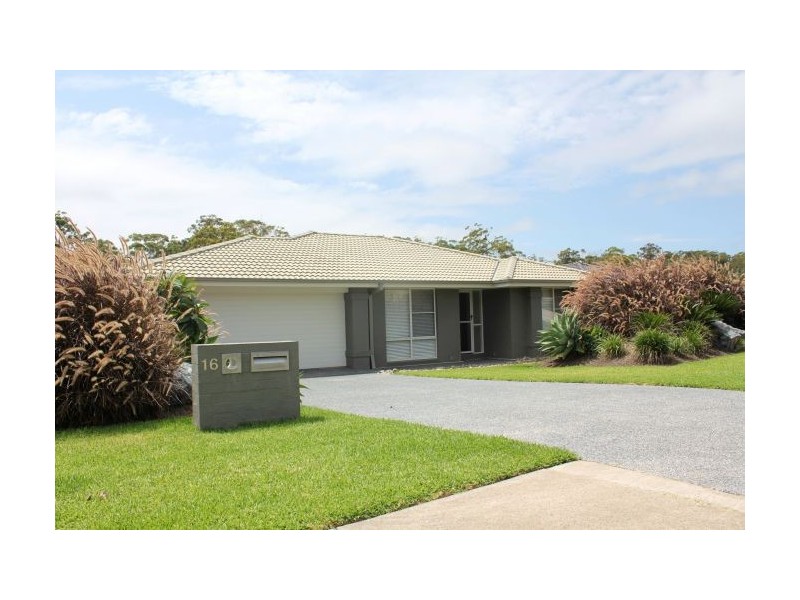16 Admiralty Drive, Safety Beach NSW 2456