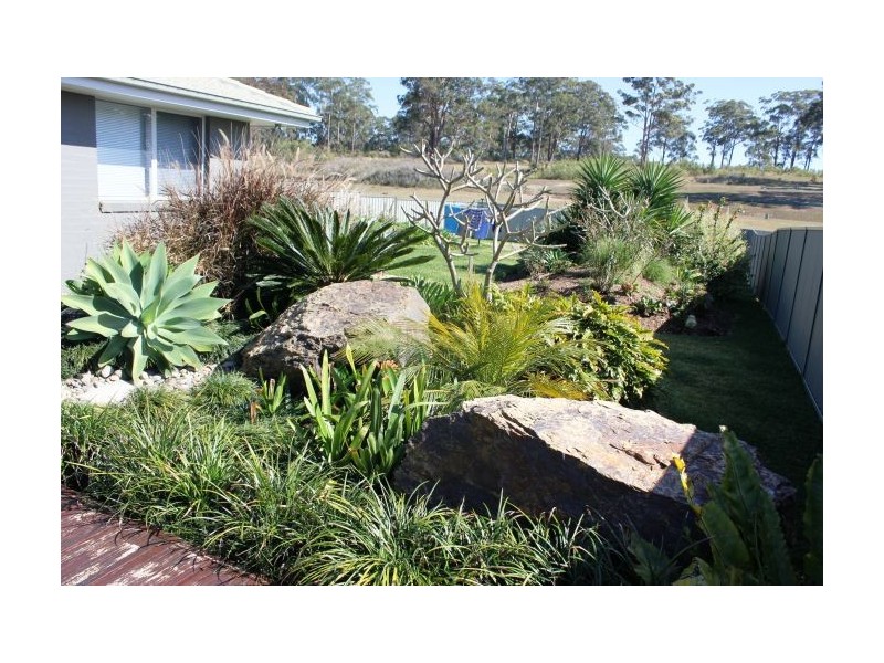 16 Admiralty Drive, Safety Beach NSW 2456