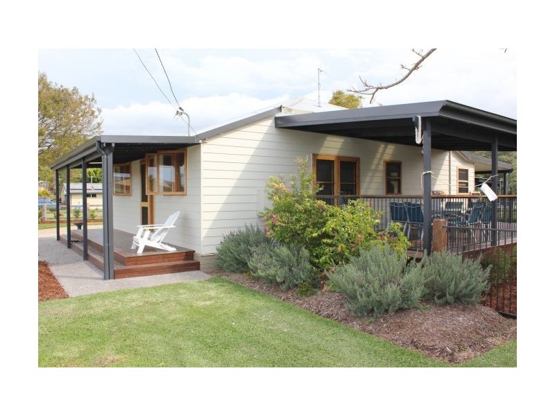 15 Nash Street, Woolgoolga NSW 2456