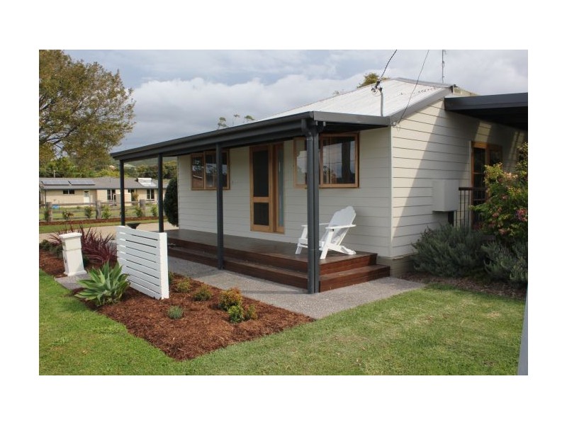 15 Nash Street, Woolgoolga NSW 2456