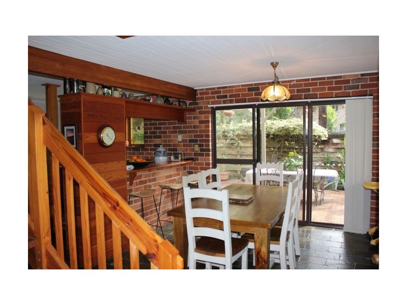 18 Beacon Crescent, Emerald Beach NSW 2456