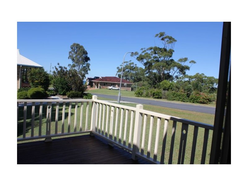 8 Stefan Close, Emerald Beach NSW 2456