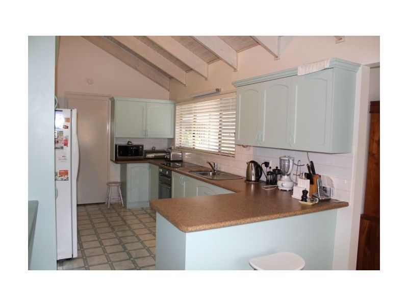 9 Young Street, Safety Beach NSW 2456