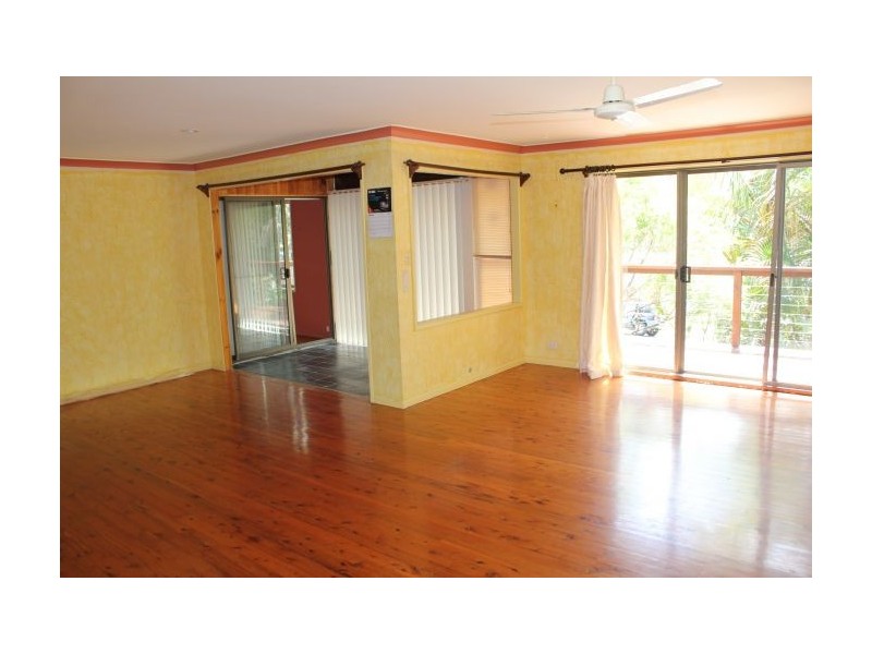 13 Bluff Road, Emerald Beach NSW 2456