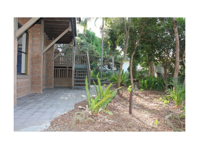 1 Flaherty Street, Red Rock NSW 2456