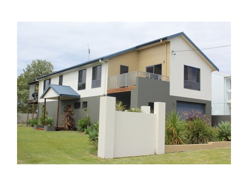 5 Headland Road, Arrawarra Headland NSW 2456
