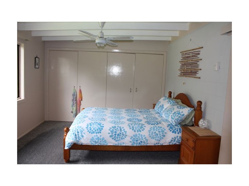 42 Turpentine Avenue, Sandy Beach NSW 2456