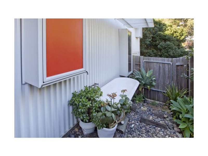 25 Scarborough St, Woolgoolga NSW 2456