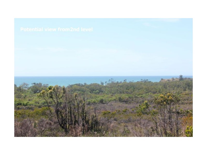 16 Ocean View Road, Arrawarra Headland NSW 2456