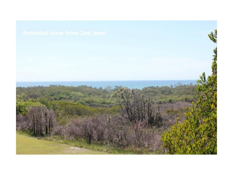 16 Ocean View Road, Arrawarra Headland NSW 2456