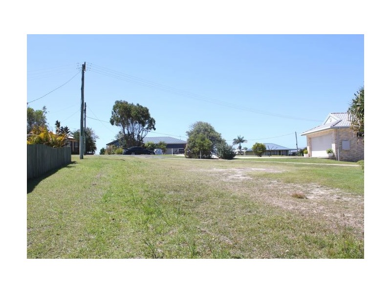 16 Ocean View Road, Arrawarra Headland NSW 2456