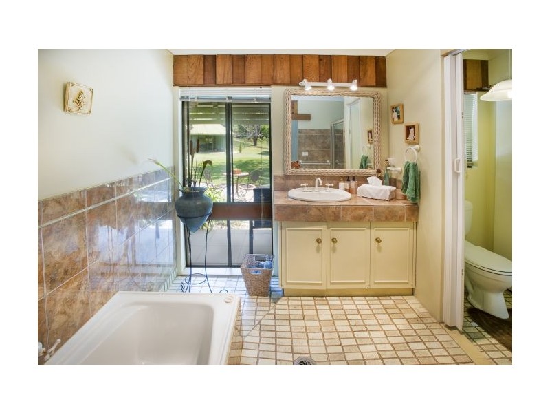 31 Gaudrons Rd, Sapphire Beach NSW 2450