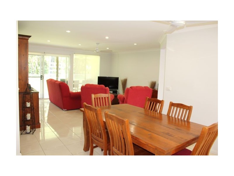 2 Newman Street, Woolgoolga NSW 2456