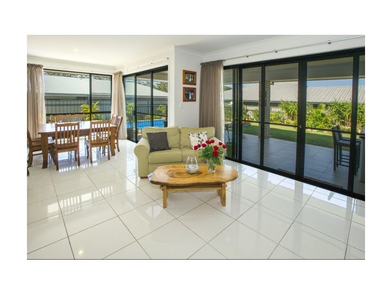 2 Reef Cove, Safety Beach NSW 2456