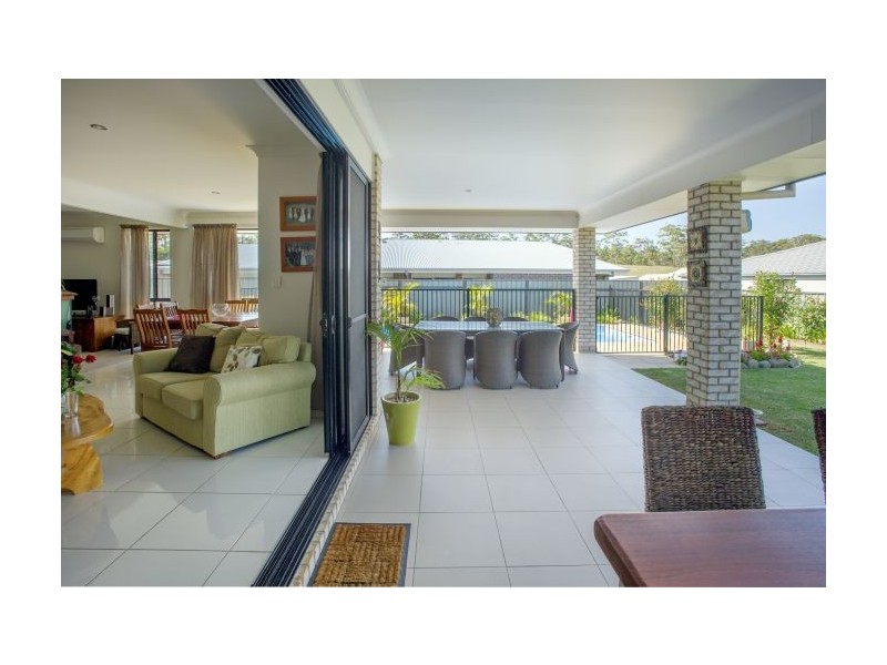 2 Reef Cove, Safety Beach NSW 2456