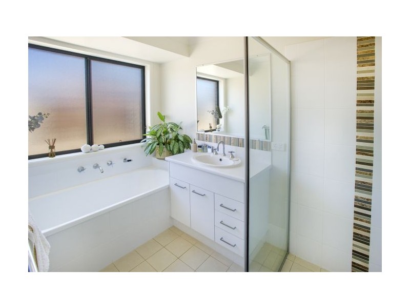 2 Reef Cove, Safety Beach NSW 2456