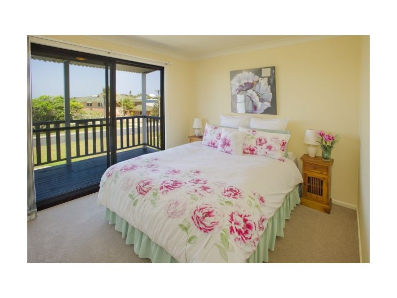 14 Fuller Street, Arrawarra Headland NSW 2456