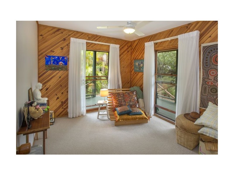 14 Young Street, Safety Beach NSW 2456