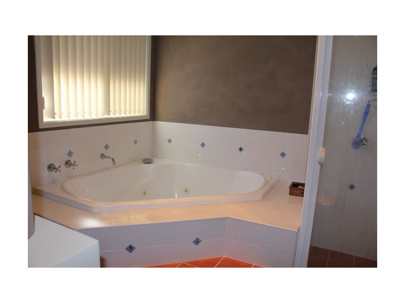 12 Oceanlinks Close, Safety Beach NSW 2456