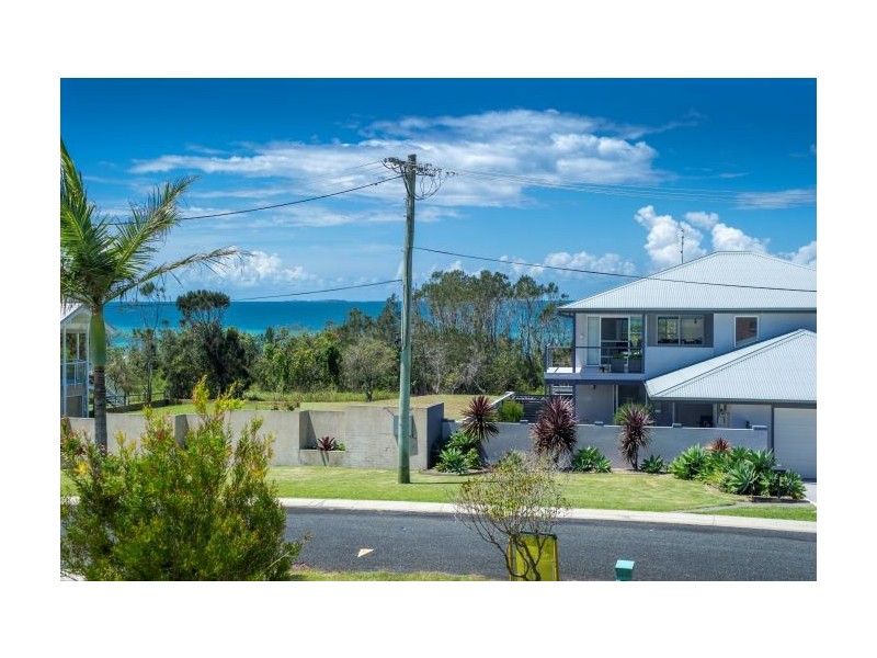 10 Fuller Street, Arrawarra Headland NSW 2456