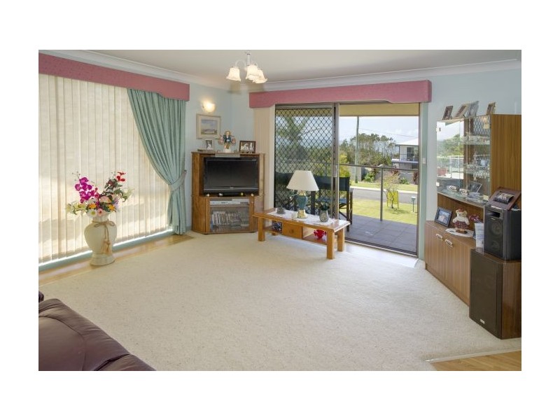 10 Fuller Street, Arrawarra Headland NSW 2456