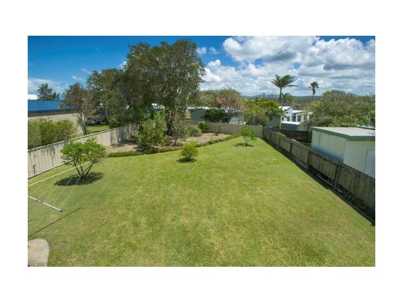 10 Fuller Street, Arrawarra Headland NSW 2456