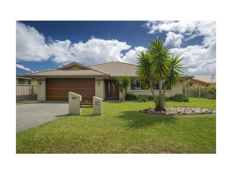 44 Newmans Road, Woolgoolga NSW 2456