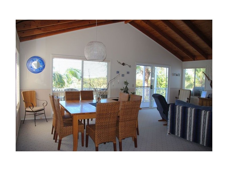 33 Poynten Drive, Emerald Beach NSW 2456