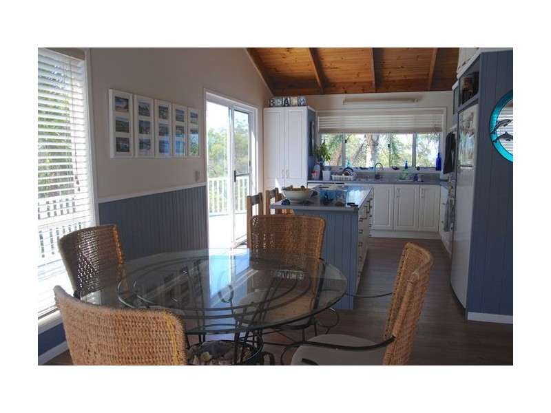 33 Poynten Drive, Emerald Beach NSW 2456