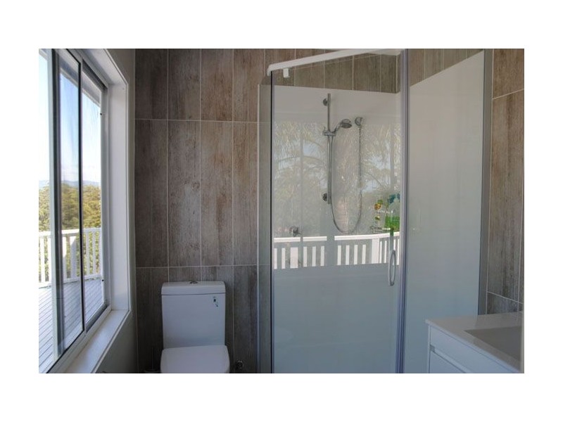 33 Poynten Drive, Emerald Beach NSW 2456