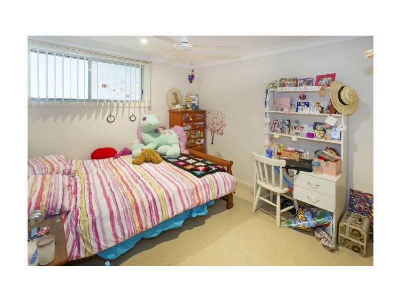 8 McPhee Close, Woolgoolga NSW 2456