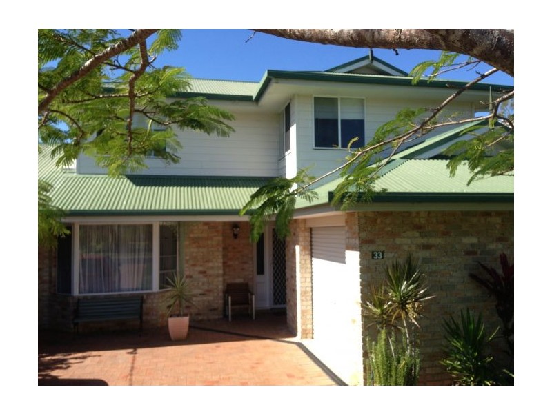 33 Bluegum Ave, Sandy Beach NSW 2456
