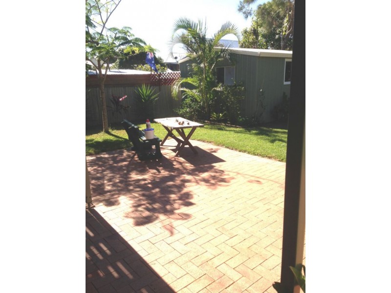 33 Bluegum Ave, Sandy Beach NSW 2456