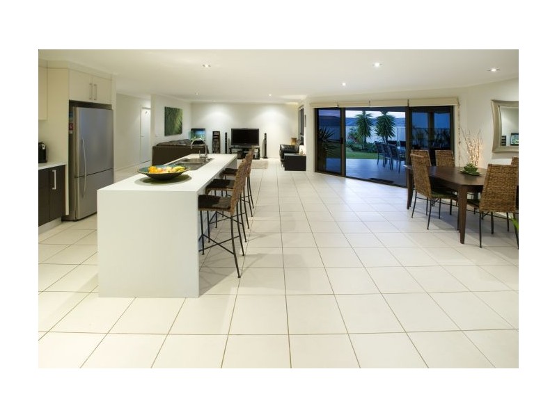 56 Newmans Rd, Woolgoolga NSW 2456