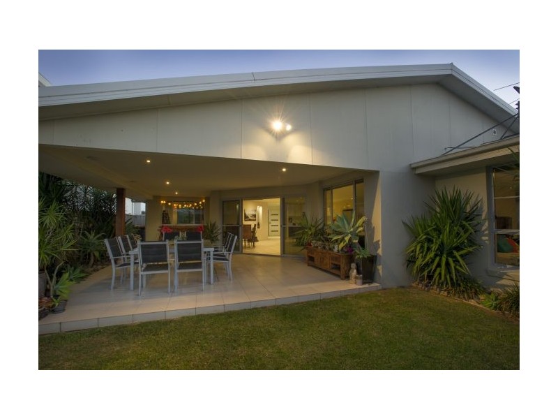 56 Newmans Rd, Woolgoolga NSW 2456