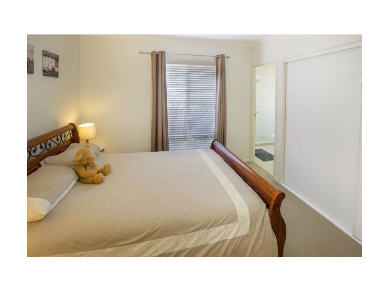 9 Admiralty Drive, Safety Beach NSW 2456