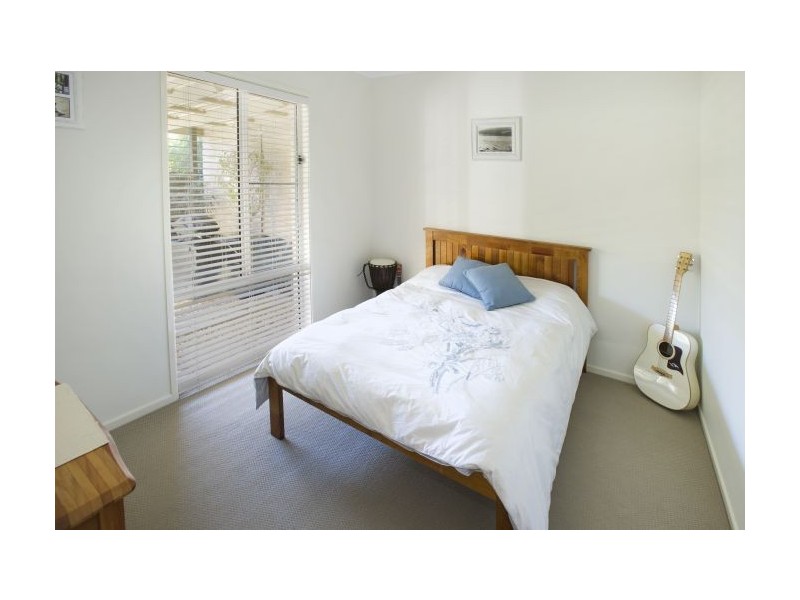9 Admiralty Drive, Safety Beach NSW 2456