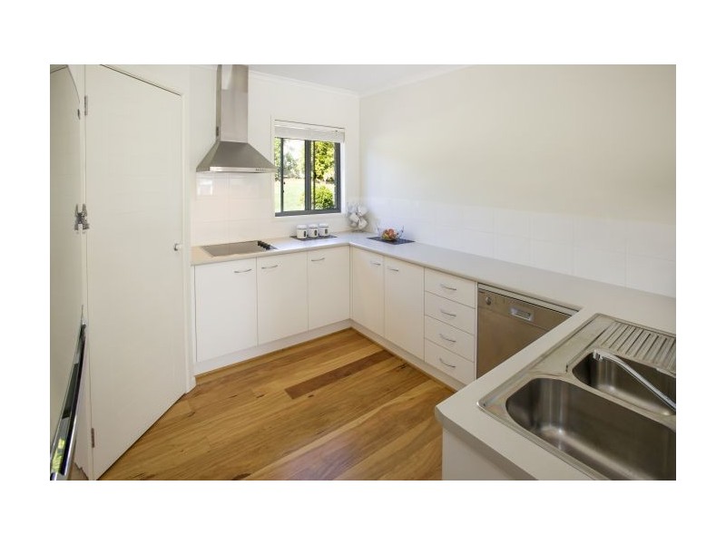 9 Admiralty Drive, Safety Beach NSW 2456