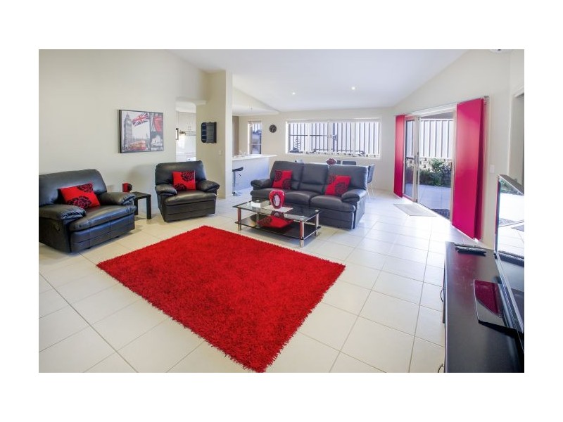 2/7 Nelson Street, Woolgoolga NSW 2456