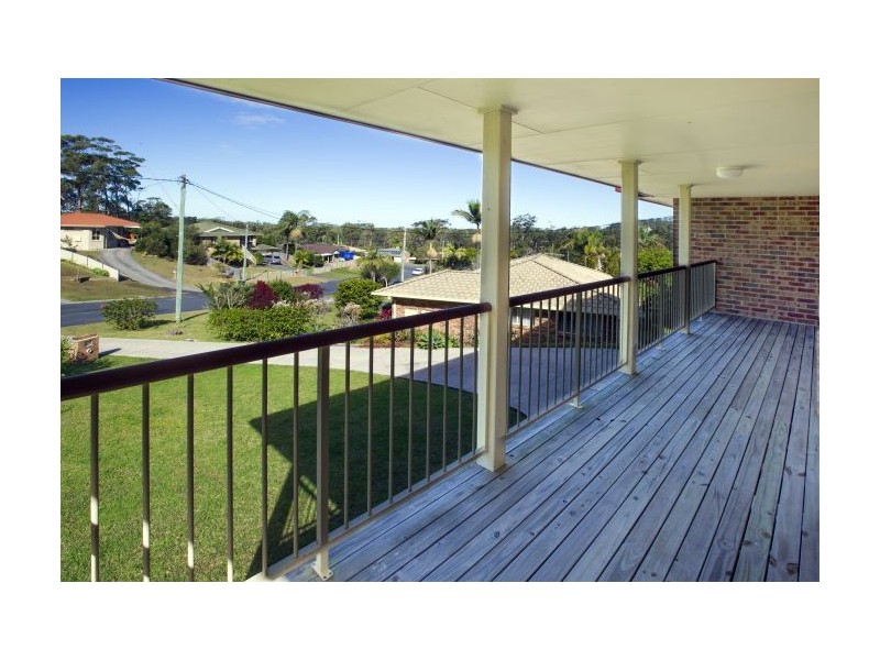 9 Mcphee Close, Woolgoolga NSW 2456