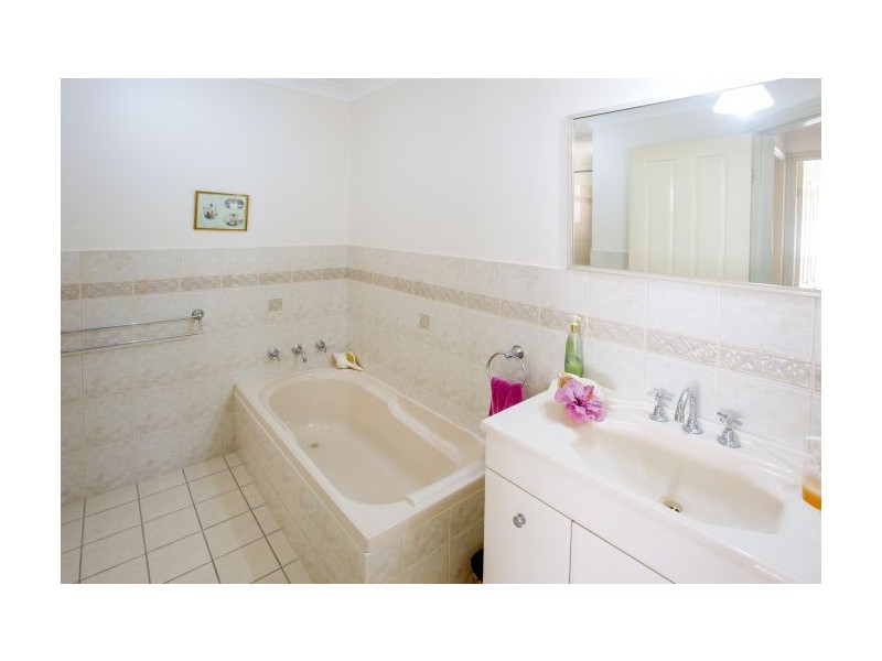 9 Mcphee Close, Woolgoolga NSW 2456
