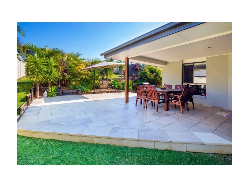 11 Vista Close, Woolgoolga NSW 2456