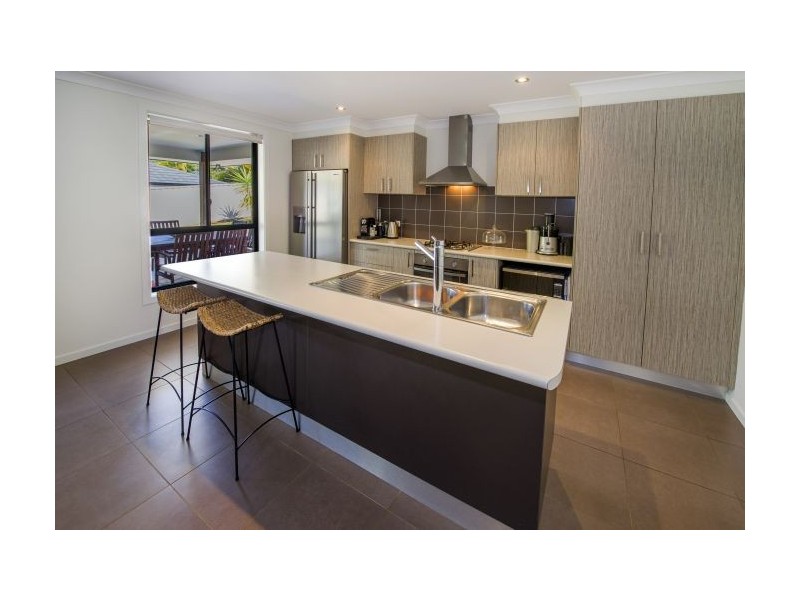 11 Vista Close, Woolgoolga NSW 2456