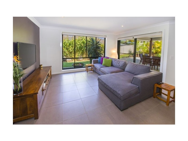 11 Vista Close, Woolgoolga NSW 2456