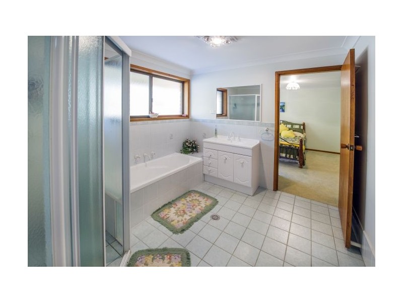 6 Newton Close, Woolgoolga NSW 2456